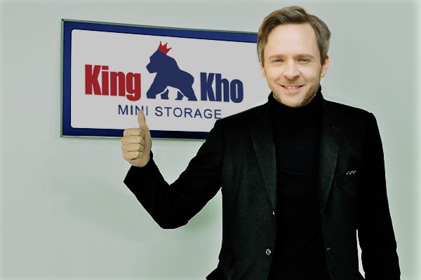 Lorenz in front Logo