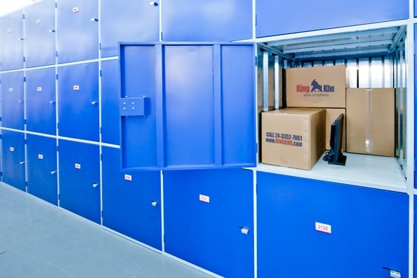 storage locker background hanoi